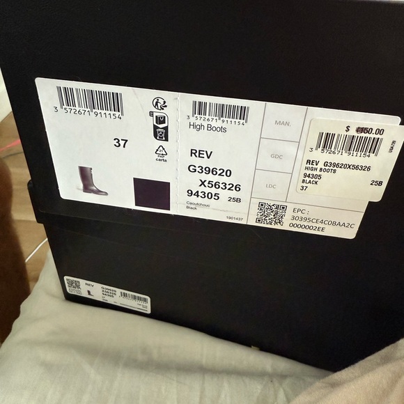 Chanel rain boots - Picture 9 of 14